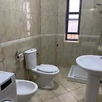 3 New In The Center Appartamento Durrës