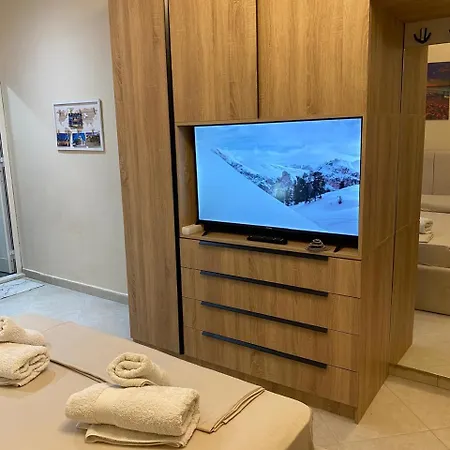 Apartment 3 New In The Center Durres
