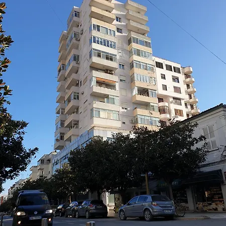 Apartment 3 New In The Center Durres