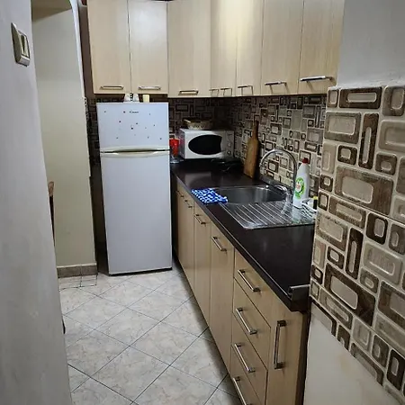 Apartment 3 New In The Center Durrës