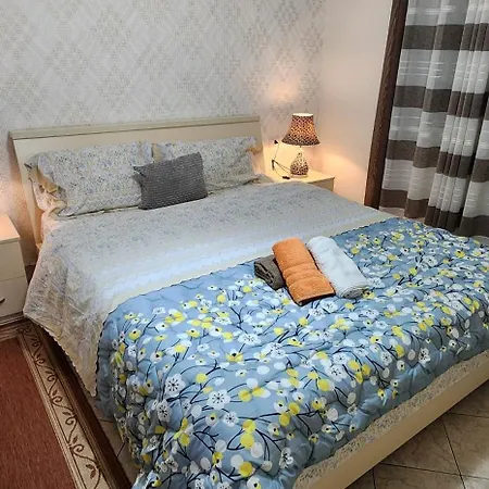 3 New In The Center Apartment *