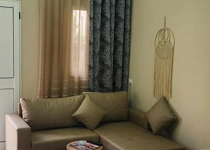 3 New In The Center Apartman