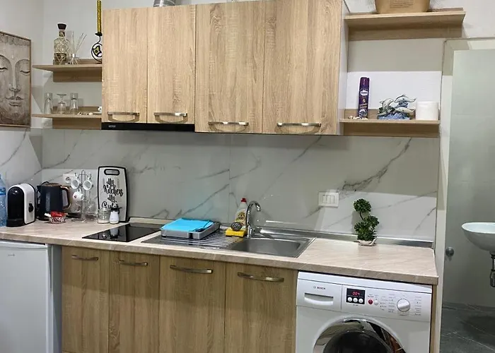 3 New In The Center Apartman