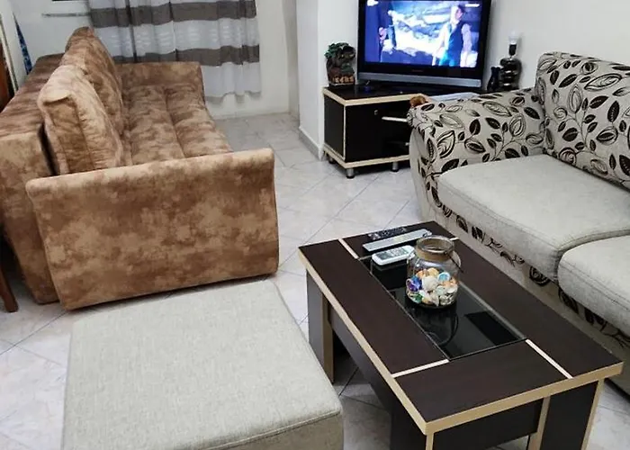 3 New In The Center Appartement Durrës